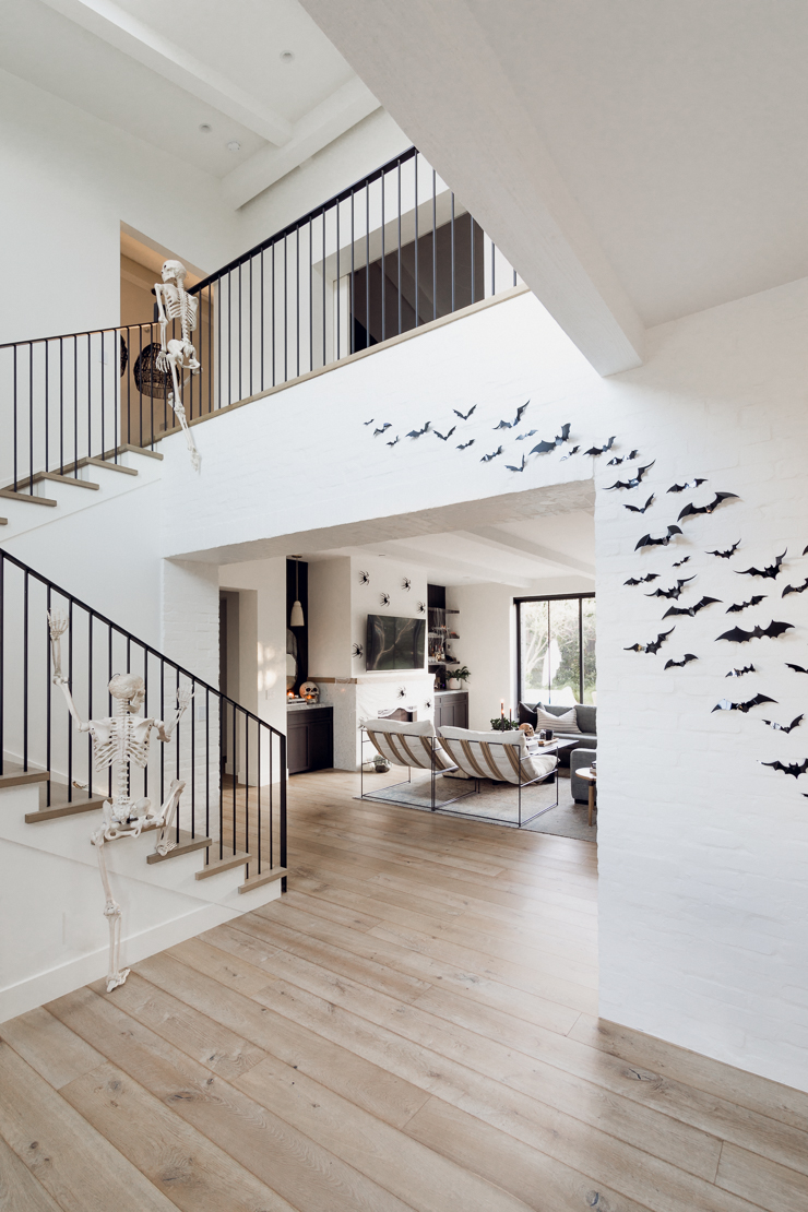 chic halloween decor